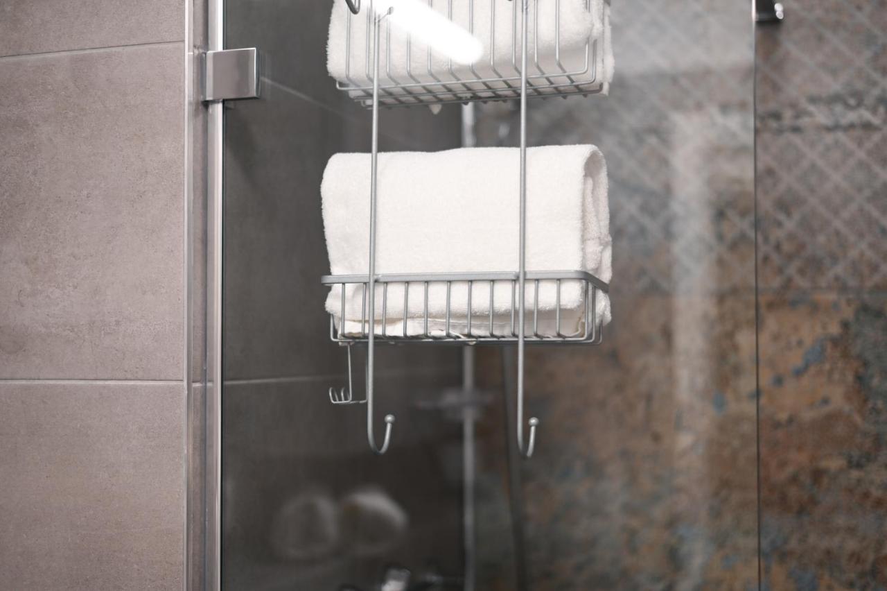 City Center Apartment - Modern & Elegant Bratislava Ngoại thất bức ảnh