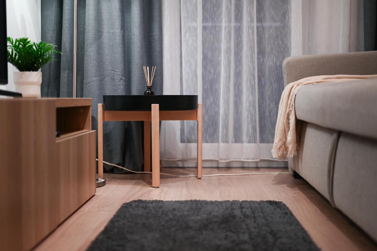 City Center Apartment - Modern & Elegant Bratislava Ngoại thất bức ảnh