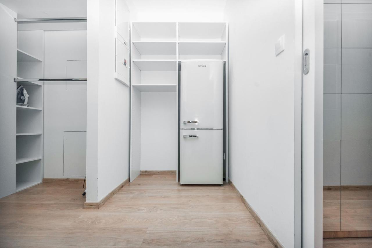City Center Apartment - Modern & Elegant Bratislava Ngoại thất bức ảnh
