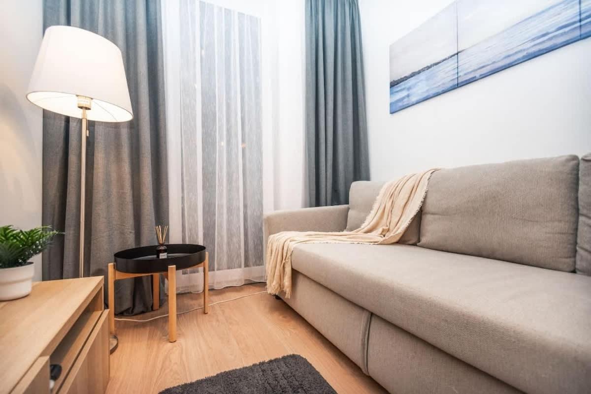 City Center Apartment - Modern & Elegant Bratislava Ngoại thất bức ảnh