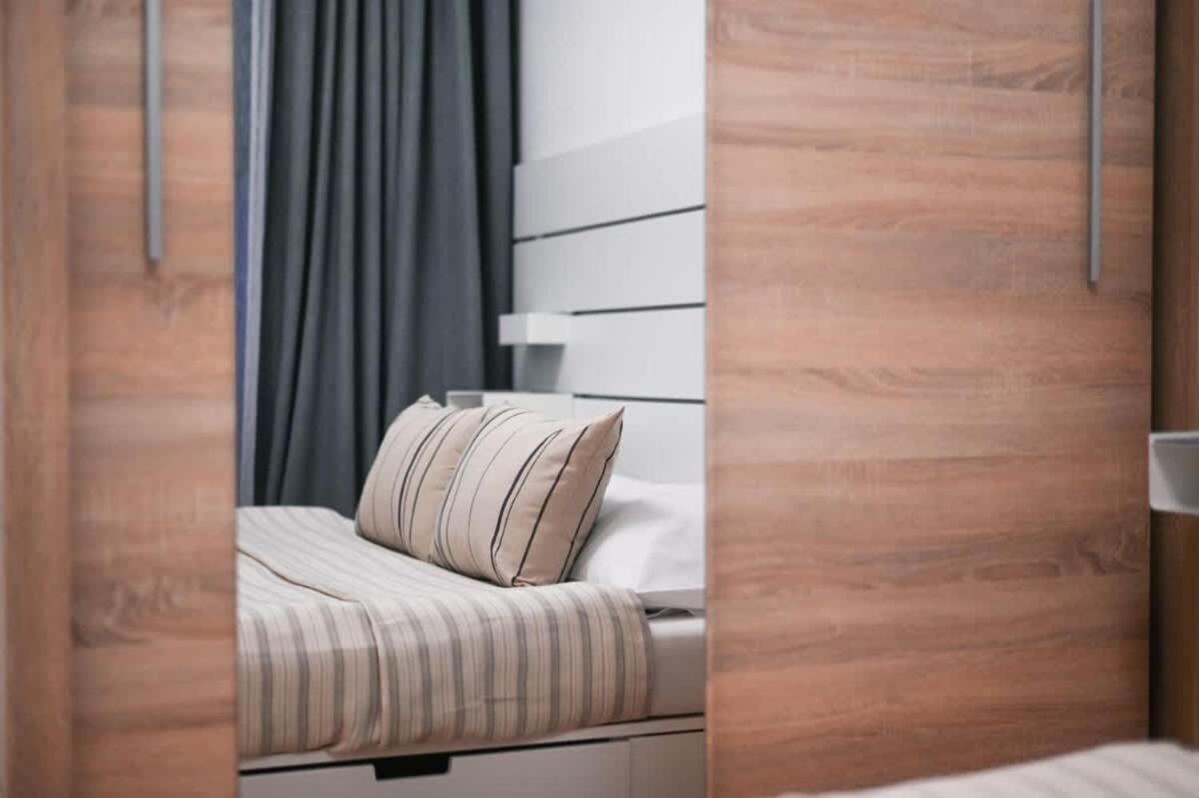 City Center Apartment - Modern & Elegant Bratislava Ngoại thất bức ảnh