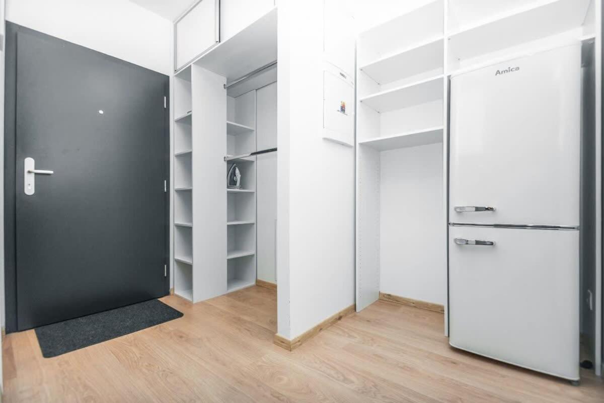 City Center Apartment - Modern & Elegant Bratislava Ngoại thất bức ảnh